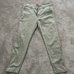 Mens Levi Khaki Chinos Size 34